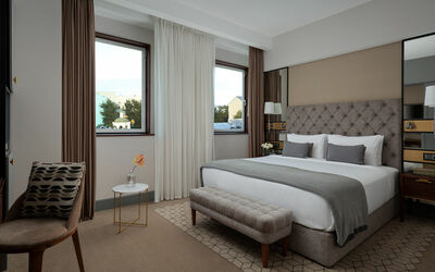 Фотография номера гостиницы Чехофф Отель Москва Кьюрио Коллекшен Хилтон