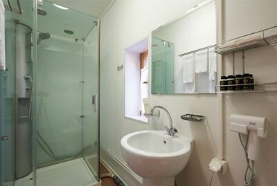 Фотография номера гостиницы Удивительная Деревня Мандроги