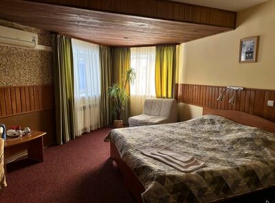 Фотография номера гостиницы Центр 300