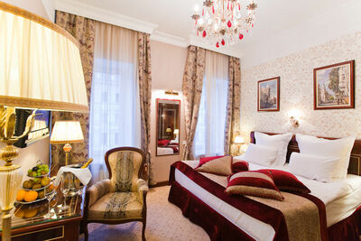 Фотография номера гостиницы Золотой треугольник