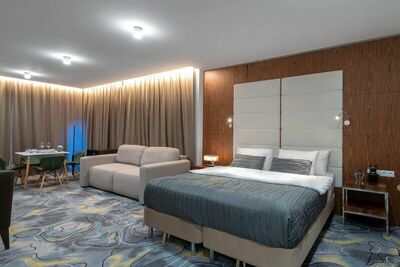 Фотография номера гостиницы V Отель и Руфтоп Лаунж