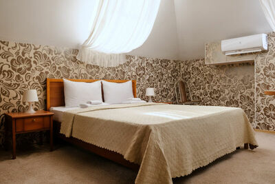 Фотография номера гостиницы Утомленные Солнцем