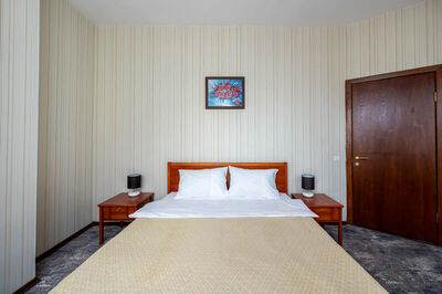 Фотография номера гостиницы Утомленные Солнцем