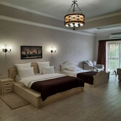 Фотография номера гостиницы Ночной квартал