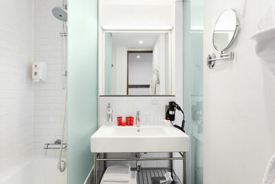 Фотография номера гостиницы AZIMUT Тульская Москва