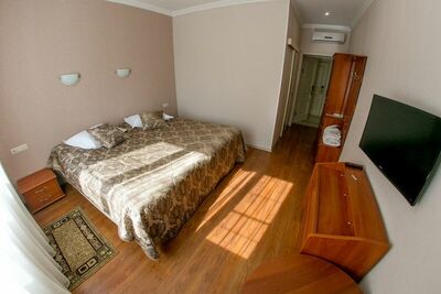 Фотография номера гостиницы Зуевский