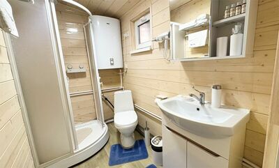 Фотография номера базы отдыха Аззам