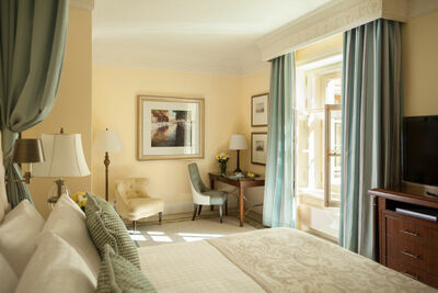 Фотография номера гостиницы Отель Four Seasons Lion Palace