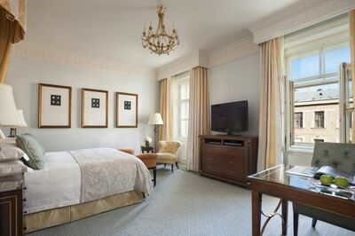 Фотография номера гостиницы Отель Four Seasons Lion Palace