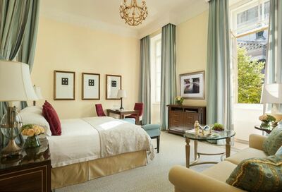 Фотография номера гостиницы Отель Four Seasons Lion Palace