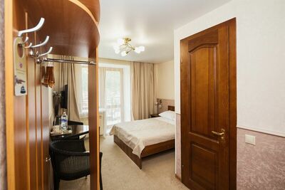 Фотография номера гостиницы Крестовая падь